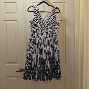 Size 12P white and black dress, Robbie Bee
